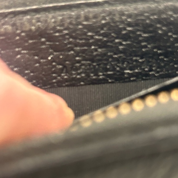 Gucci Black Zippy Wallet with Gold Bee and Star Design - Picture 10 of 10